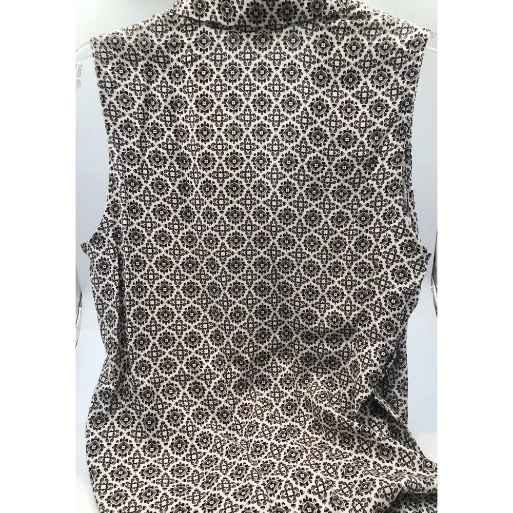 Max Studio Sleeveless Button Up Top White‎ Black Gray Small Print